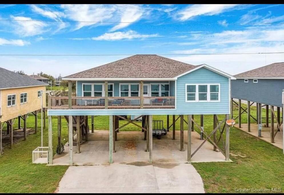 Oceanfront Home Near Hollybeach Cameron Esterno foto